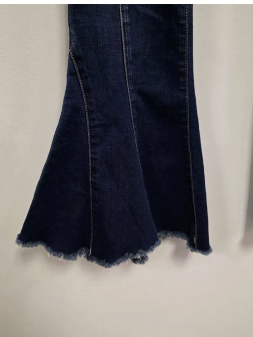 We The Free Curvy Last Dance Jeans Low Rise Flare Dark Wash Raw Hem Pull On - Picture 10 of 14